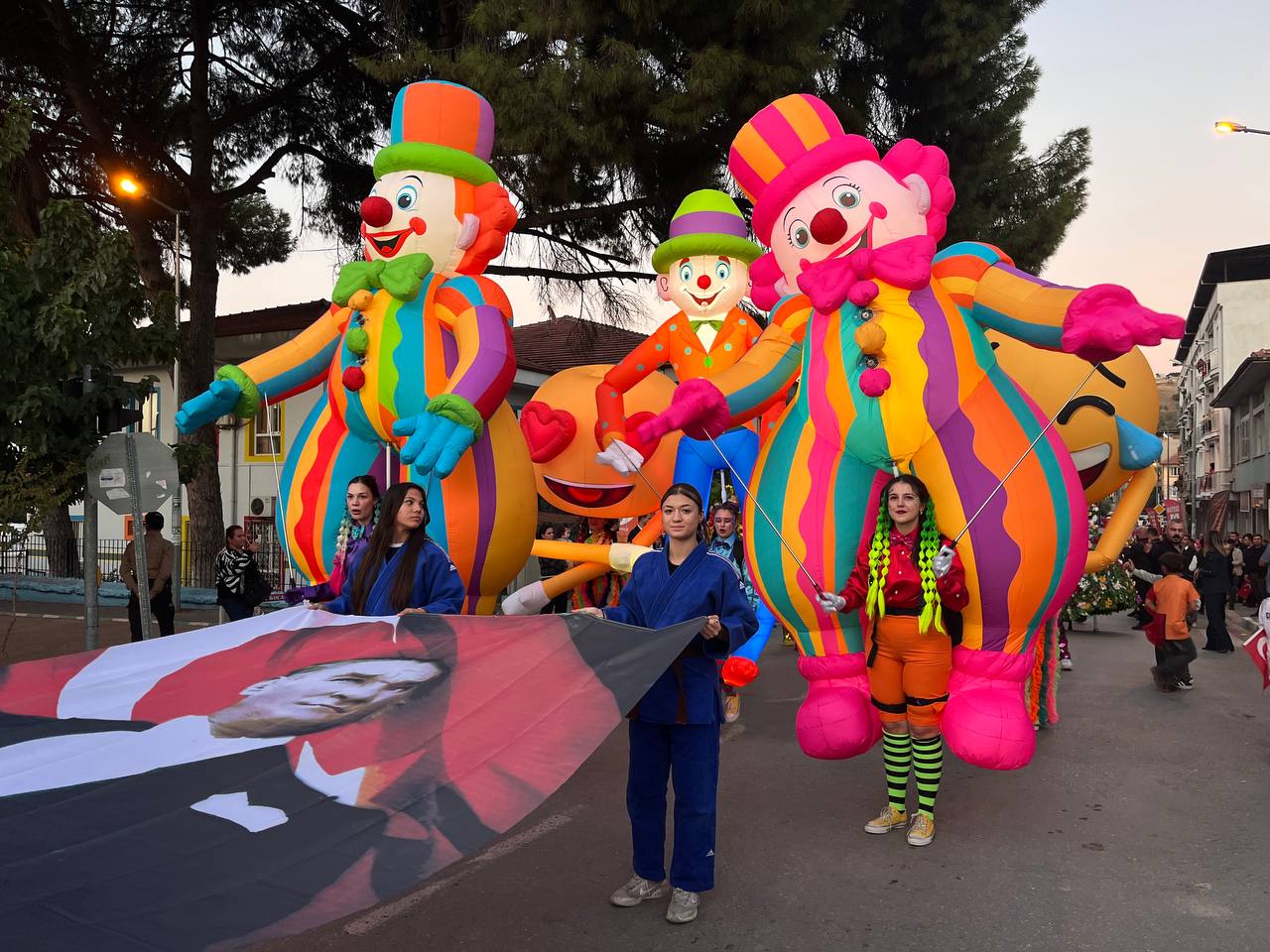 Photo 2025 10 10 22.18.58