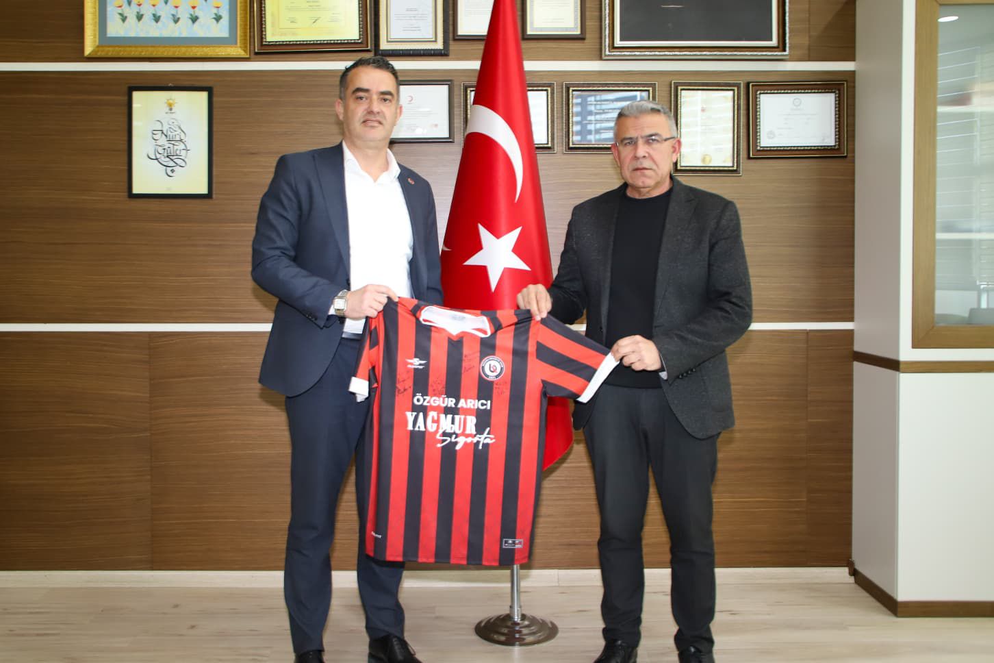 Whatsapp Image 2025 12 19 At 19.40.12