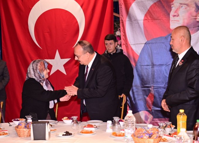 H Bim T N9 Xw A A W U G4