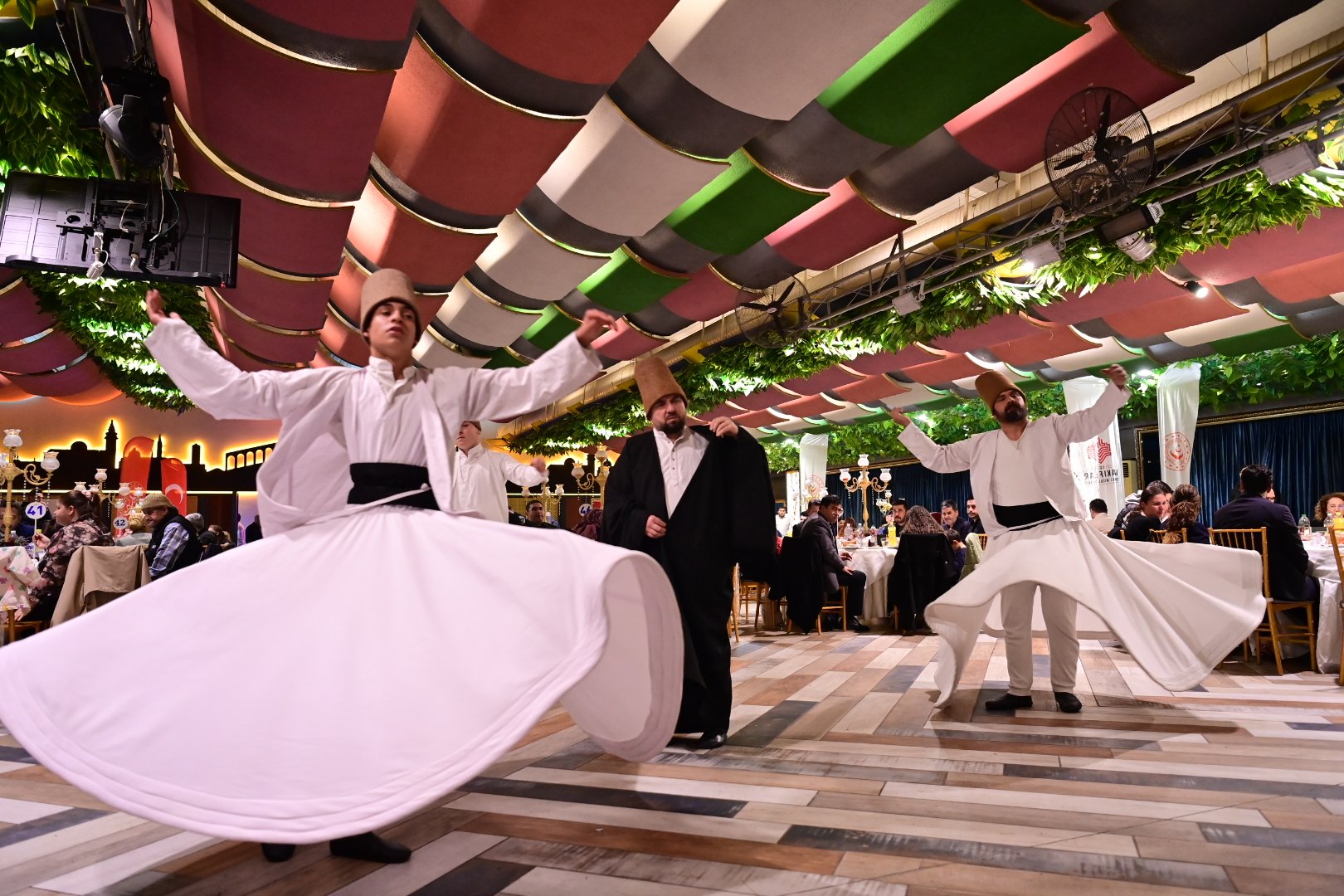 H Bim T Q Q X Q A A3Q7G