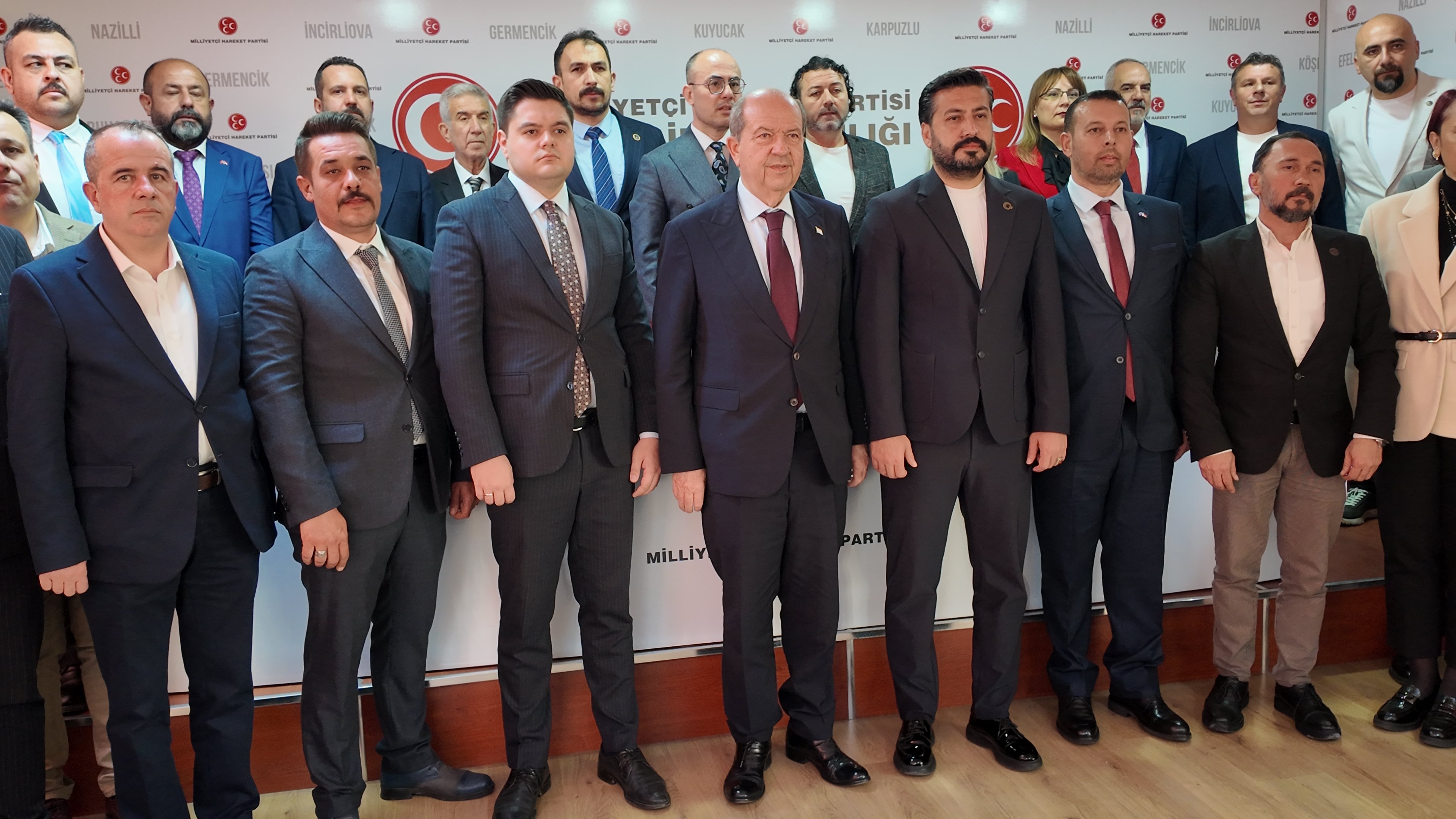 KKTC 5. Cumhurbaşkanı Ersin Tatar'dan MHP Aydın İl Başkanlığı'na ziyaret!