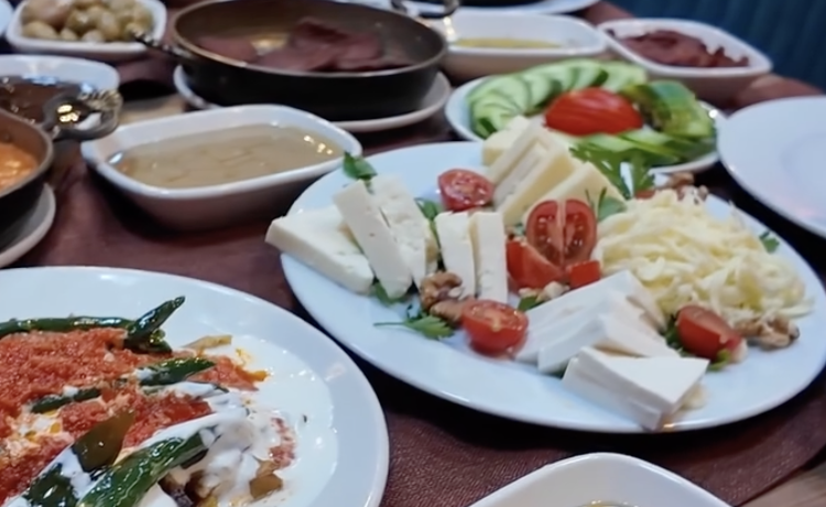 Fibar Hotel Zincirlihan’ın o büyüleyici atmosferinde, kahvaltı yaptınız mı?