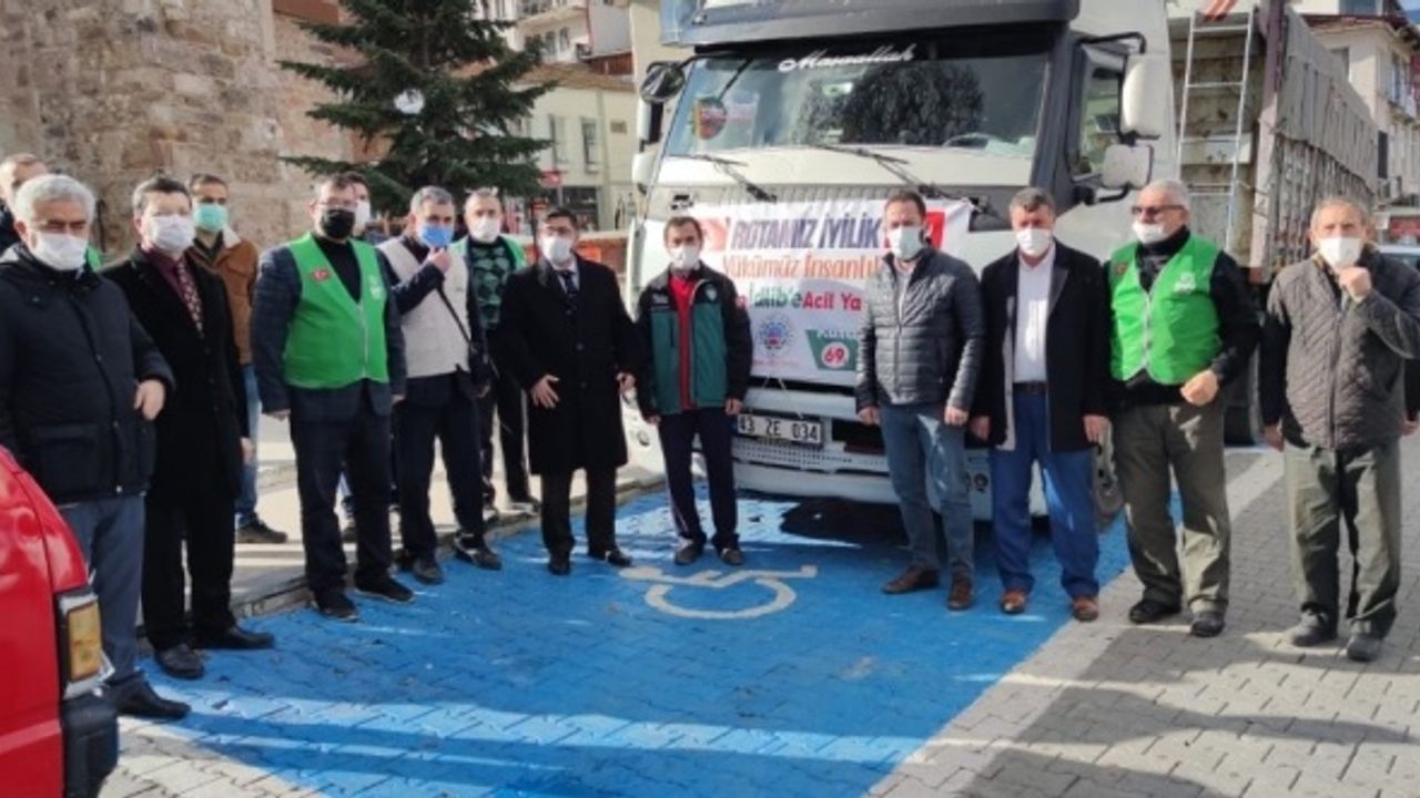 Simav’dan İdlip’e 25 ton un ile kışlık kıyafet yardımı