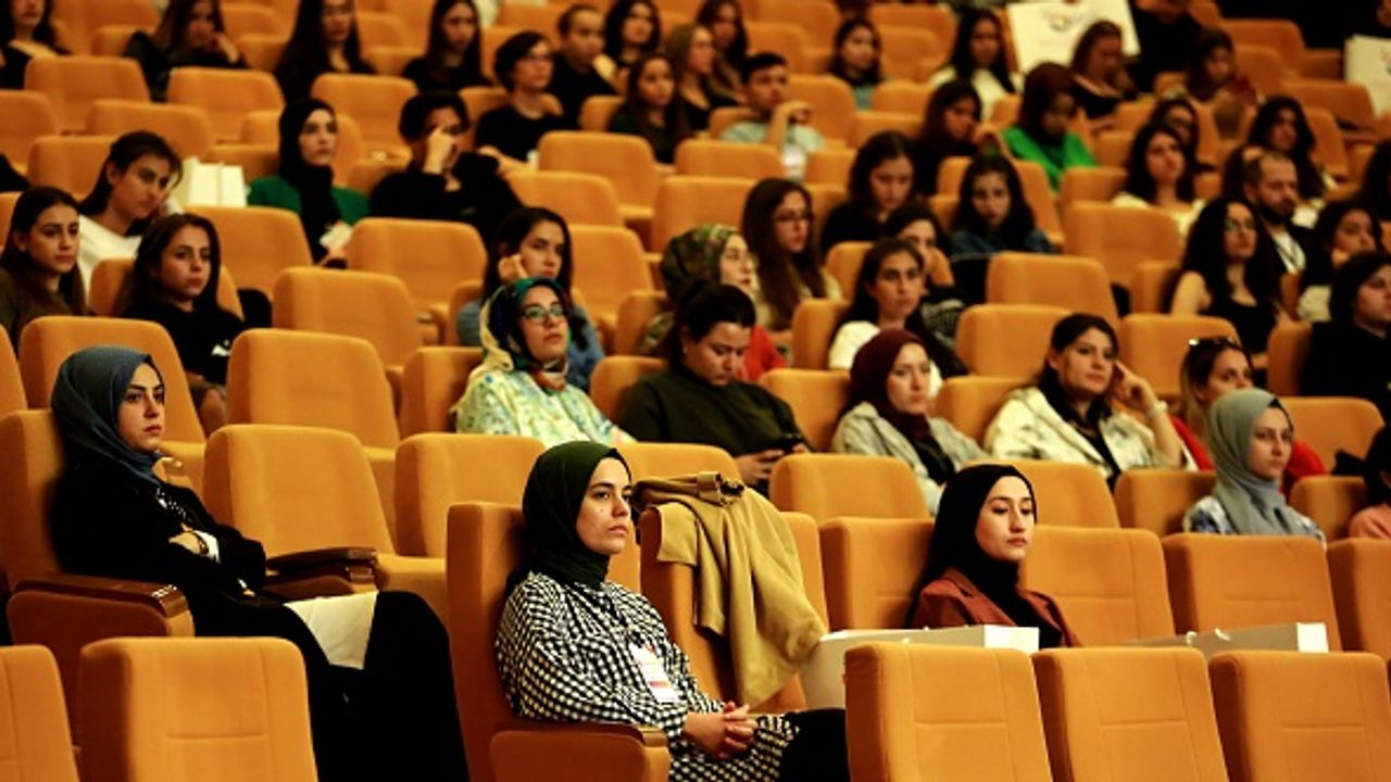 ADÜ 4. Uluslararası Genç Araştırmacı Öğrenci Kongresi’ne ev sahipliği yaptı