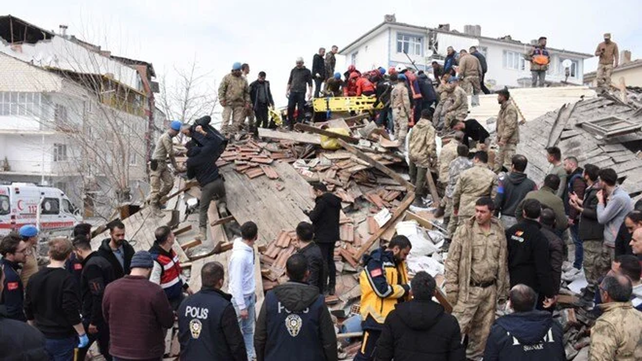 Malatya'da dün meydana gelen depremde 2 kişi öldü