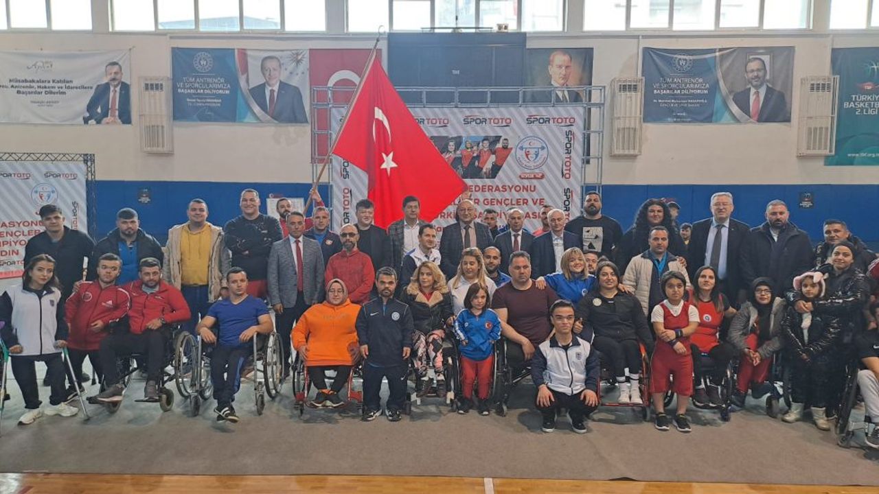 Aydın’da halter şampiyonası rüzgarı esti