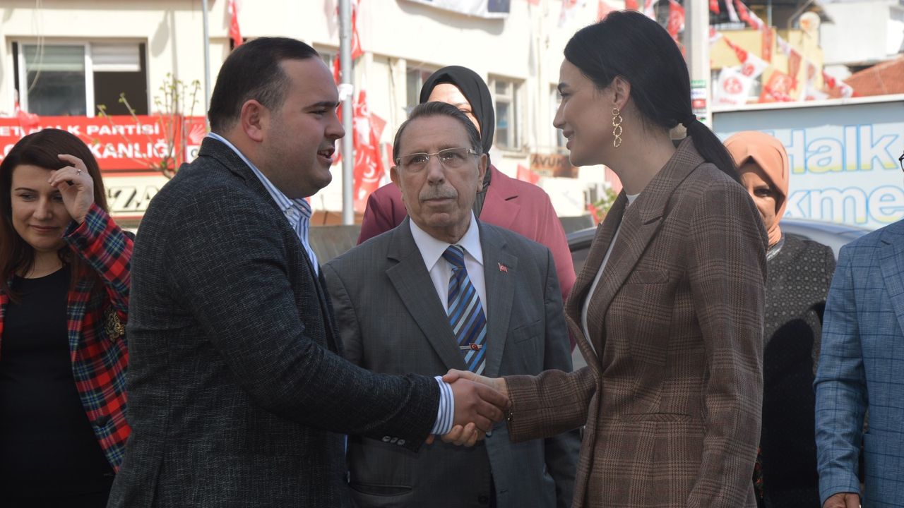 Muhtar Sarıöz'den Seda Sarıbaş'a  "Yaptıkları unutturulmasın" talebi