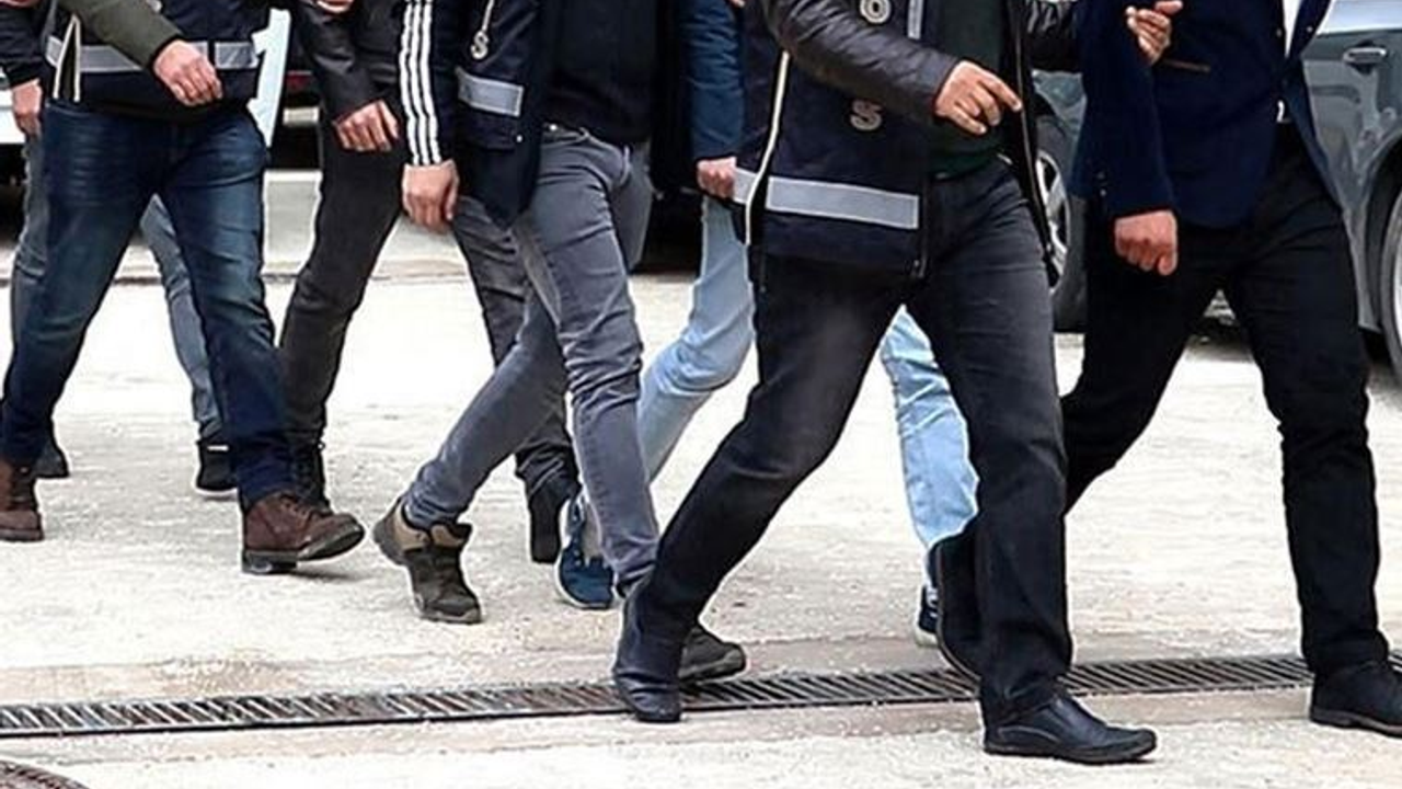 Aydın'da 4 kişi uyuşturucu kullanırken yakalandı