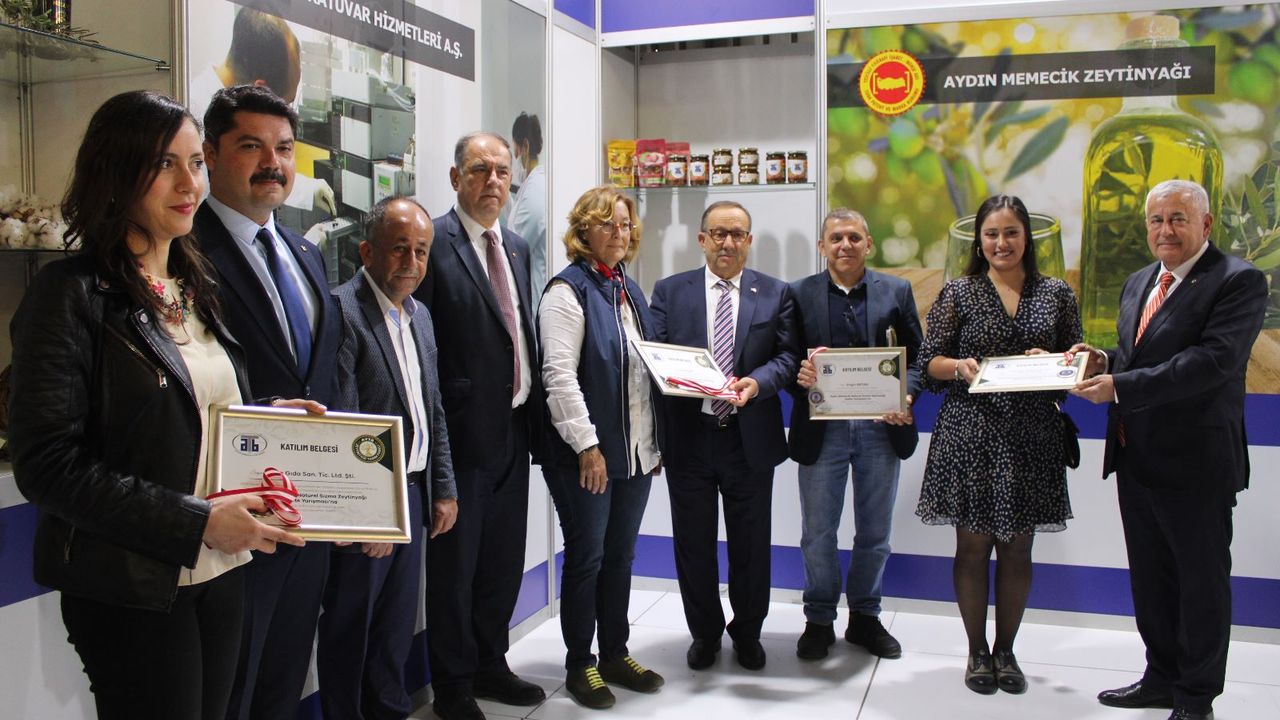 Aydın Memecik Naturel Sızma Zeytinyağı’nın kazananları ödüllerini aldı