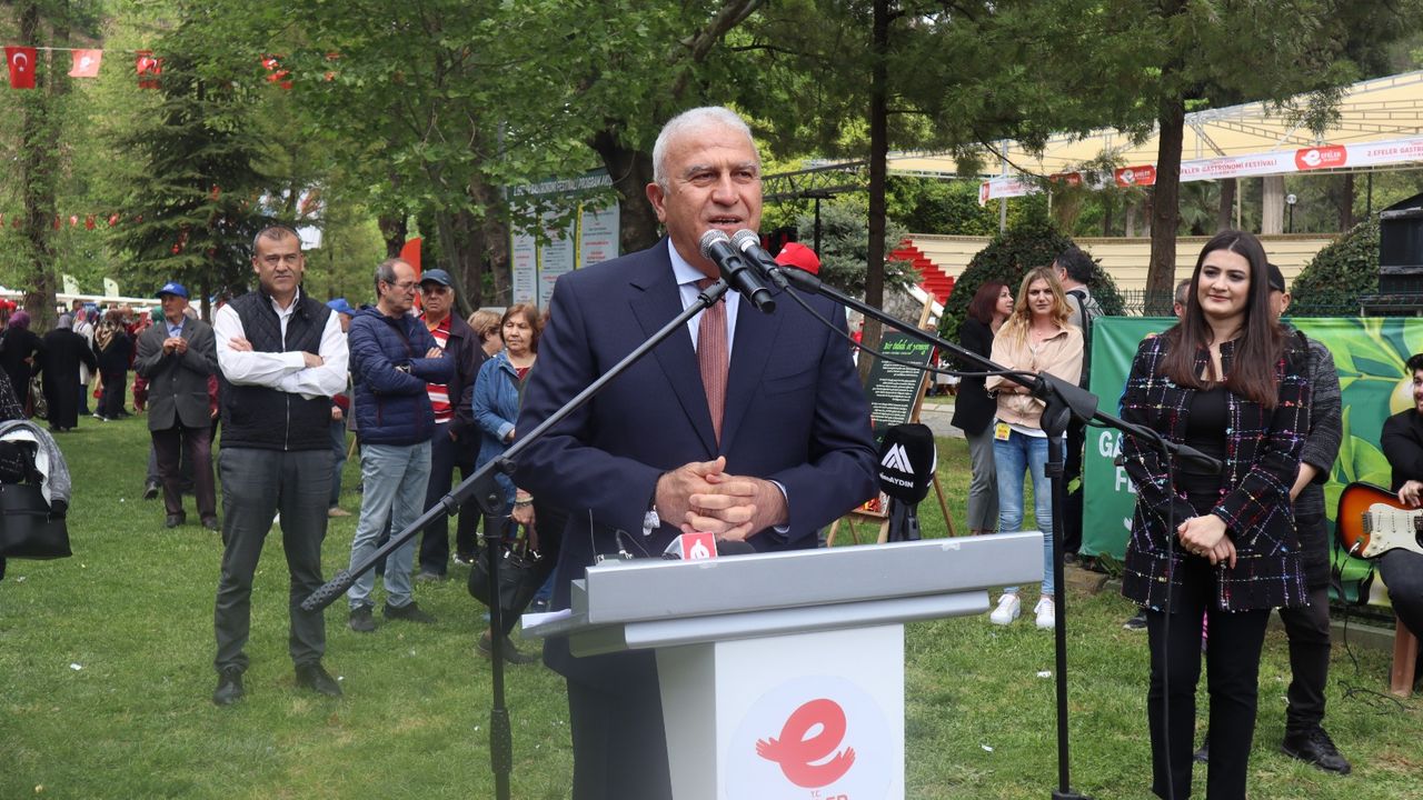 Başkan Mehmet Fatih Atay: "Öğrencilerin yemeklerini Efeler’in yemekhaneleri üretecek”