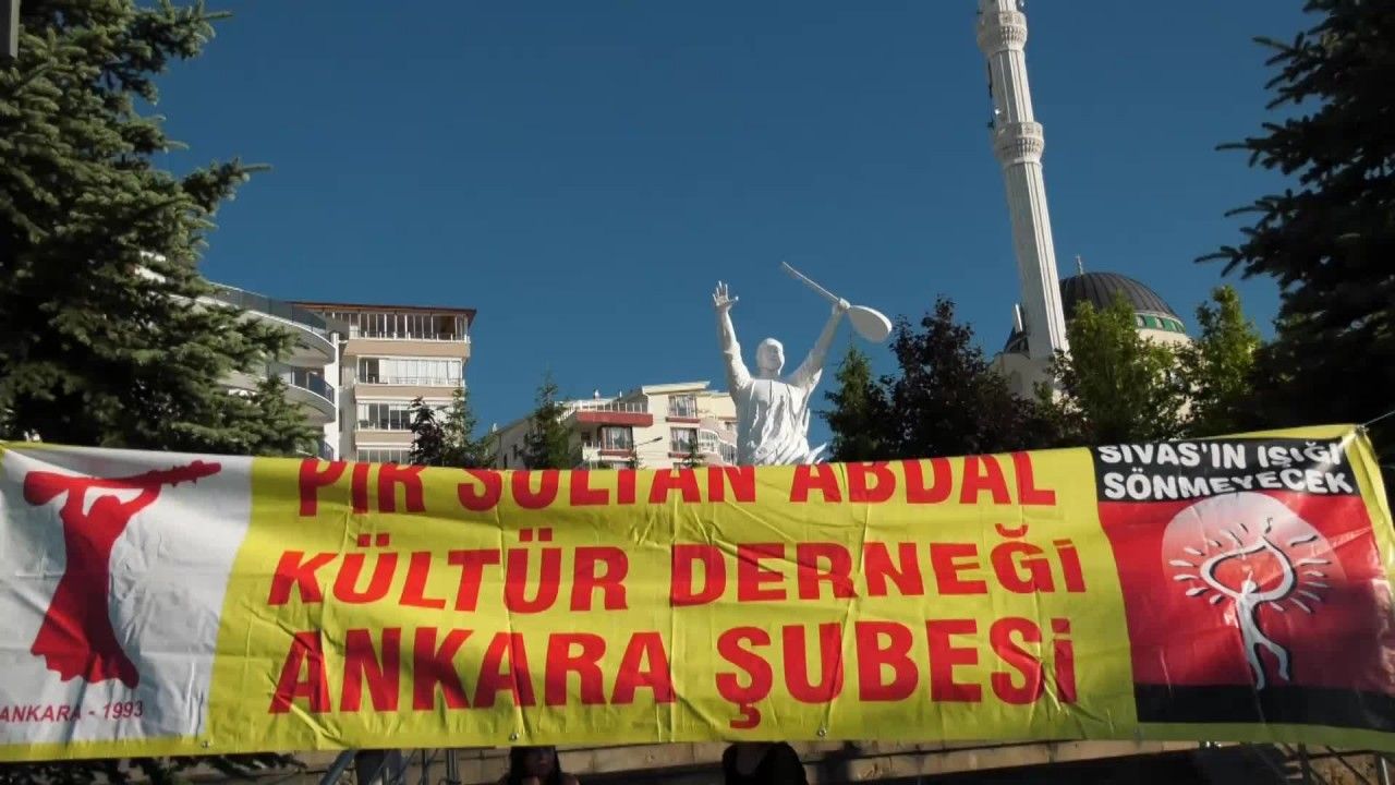 Madımak katliamında hayatını kaybedenler Ankara'da anıldı
