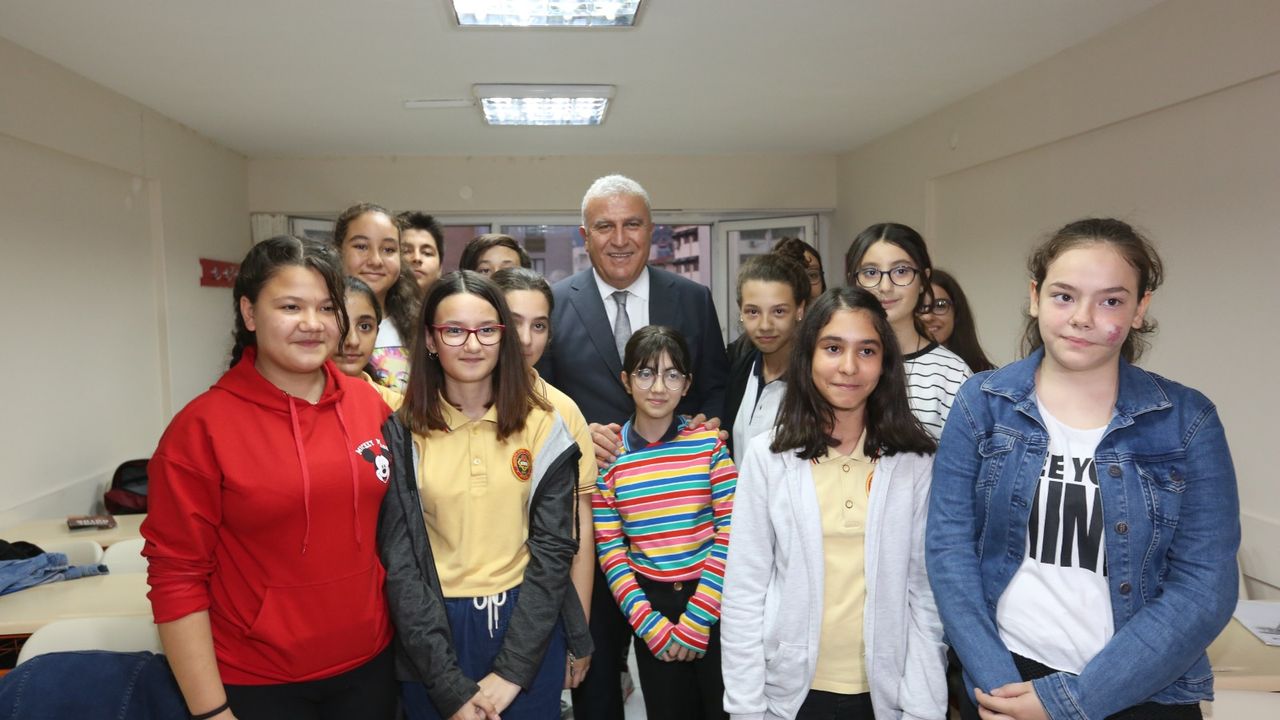 Aydın'da gençler Efeler Belediyesi ile doğru tercih yapacak