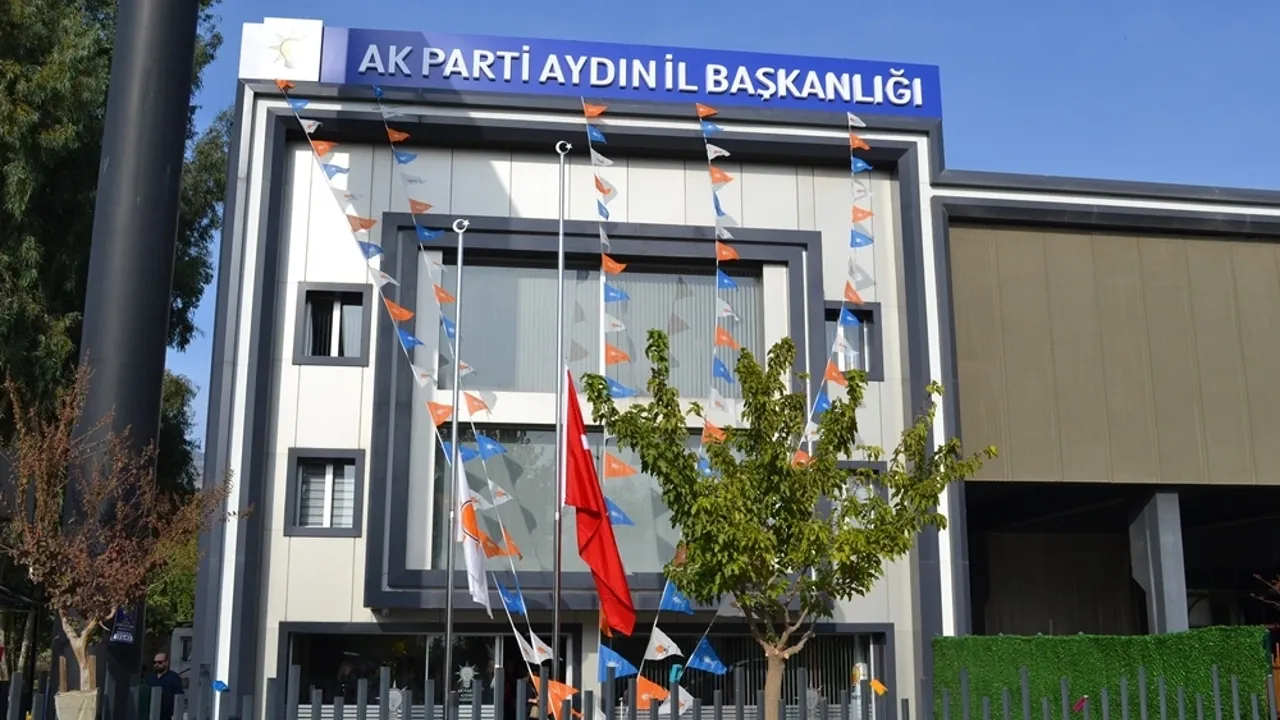 AK Parti Aydın'dan 1'i kadın 42 aday adayı çıktı