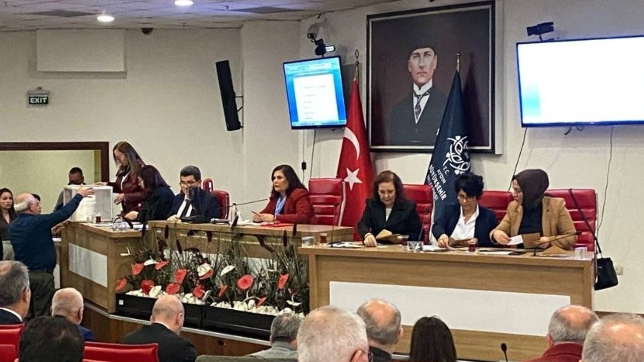 BŞB Meclisi'nin ilk oturumunda denetim komisyonu üyeleri oylandı