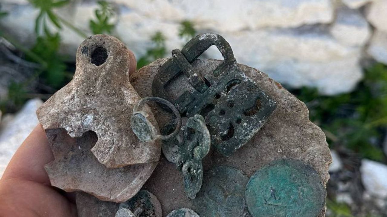 Bozdoğan'da tarihi eser kaçakçılarına suç üstü!