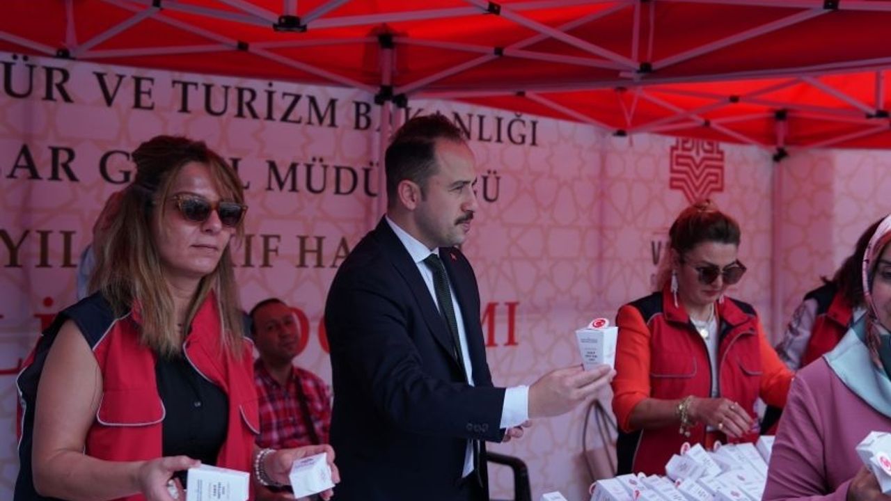 Aydın Vakıflar Bölge Müdürlüğü, Vakıf Haftasında ikramda bulundu