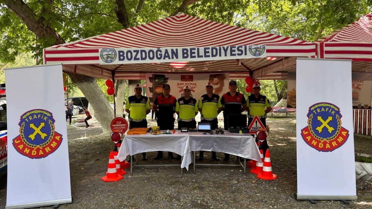 Bozdoğan'da trafik haftası etkinliği