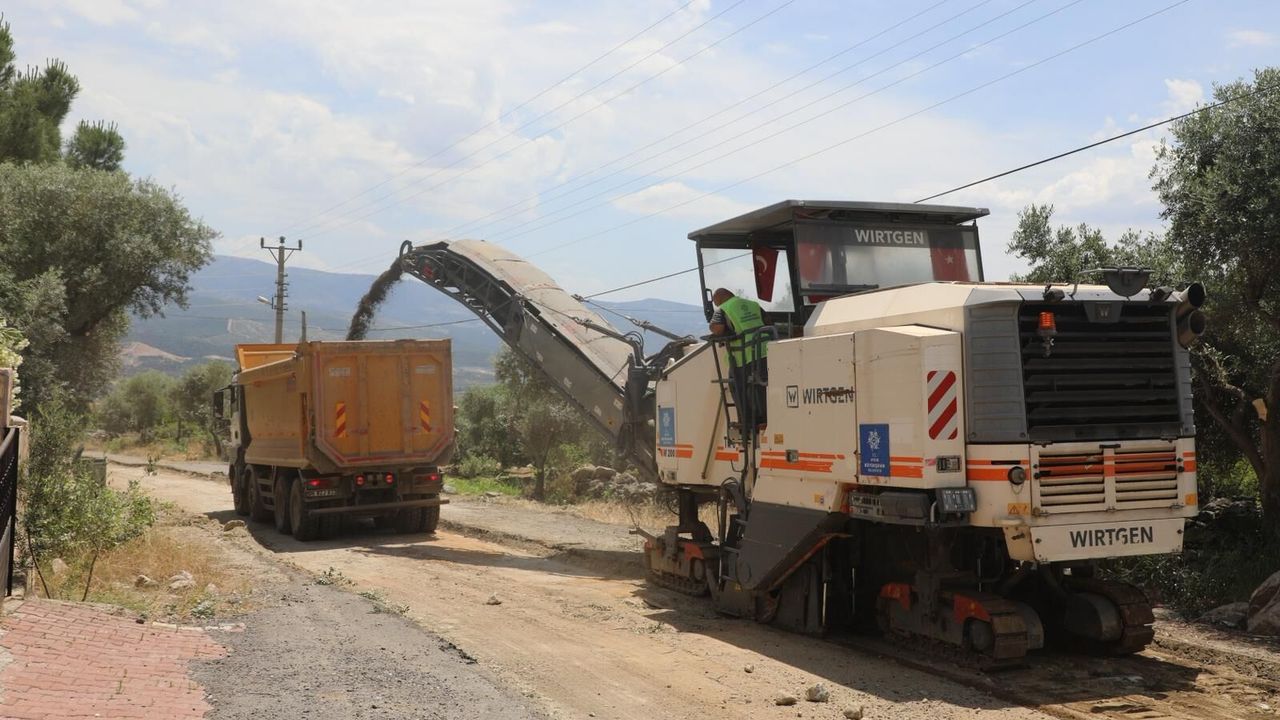 Başkan Çerçioğlu'ndan Kuyucak'ta yol yenileme çalı