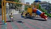 Kuşadalı çocuklar parklarda artık daha güvenli
