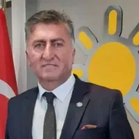 Ahmet Ertürk kimdir?