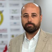 Naci Eriş Kimdir?
