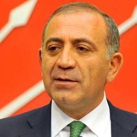 Gürsel Tekin kimdir?