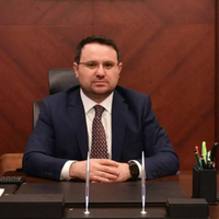 Akın Gürlek kimdir?