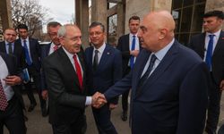 CHP grubu Kılıçdaroğlu'nu TBMM girişinde karşıladı