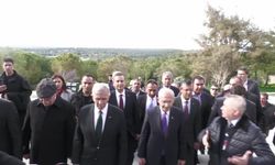 Kılıçdaroğlu Çanakkale Şehitlikleri’ni ziyaret etti