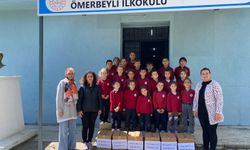 Minikler depremzede aileler için ramazan kolisi hazırladı