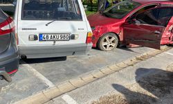 Çine'de 3 aracın karıştığı trafik kazasında 1 kişi yaralandı