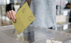 Türkiye'de seçmenler oy kullanmaya başladı