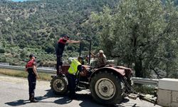 Traktör devrilmelerine karşı eğitim verildi