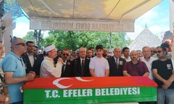 Aydın'ın sevilen siyasetçilerinden Savaş Akçöltekin son yolculuğuna uğurlandı