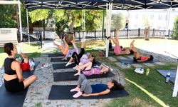 Kuşadası'nda çocuklar için yoga vakti