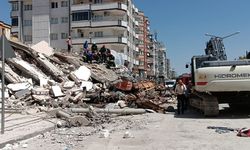 Gaziantep'te ağır hasarlı bina çöktü!