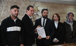 Gazeteci Erman Çetin AK Parti'den Efeler Belediye Başkanlığına aday adayı oldu
