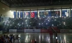 Aydın Büyükşehir Belediyespor-Fenerbahçe Opet volaybol maçında elektrikler kesildi