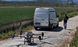 Aydınlı çiftçiler drone ile gübreleme hizmetinden çok memnun