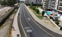 Aydın Büyükşehir Belediyesi, yol çalışmalarını sürdürüyor