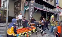 İstanbul Küçükçekmece'de 3 katlı bina çöktü, bölgeye kurtarma ekipleri sevk edildi