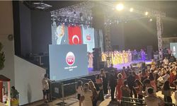 Atatürk posterinin kaldırılmasını istedi, konseri iptal edildi!