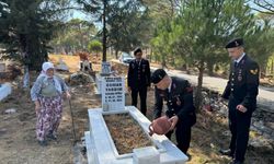 Aydın'da jandarma ekipleri gazi ailelerini ziyaret etti