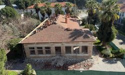 Aydın Lisesi’nin tarihi binasının restorasyon çalışmaları başladı