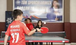 Başkan Çerçioğlu minik sporcuların yanında