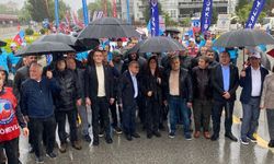 Aydın'da 1 Mayıs Emek ve Dayanışma Günü sağanak yağışa rağmen kutlandı!