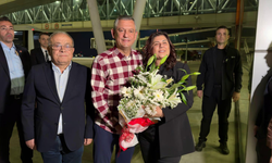Başkan Çerçioğlu Özgür Özel'i karşıladı