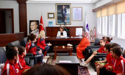 Başkan Gençay, Didimli milli sporcuları ağırladı