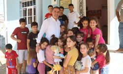 Özgür Arıcı  “Baba, varlığı ile güç veren, aile birliğinin bel kemiğidir“