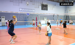 Başkan Çerçioğlu minik sporcuları voleybolla buluşturuyor